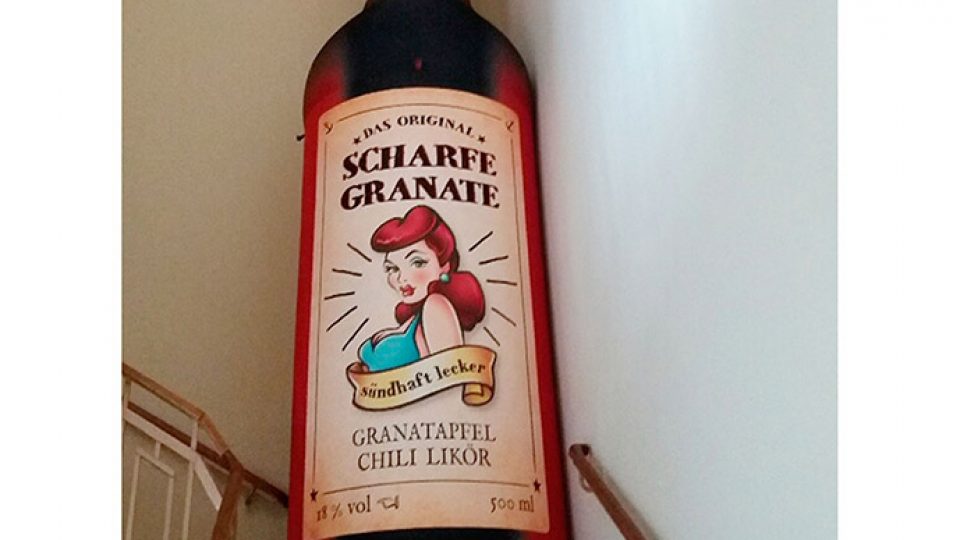 inflatable-Pomegranate-chili-iqueur-bottle