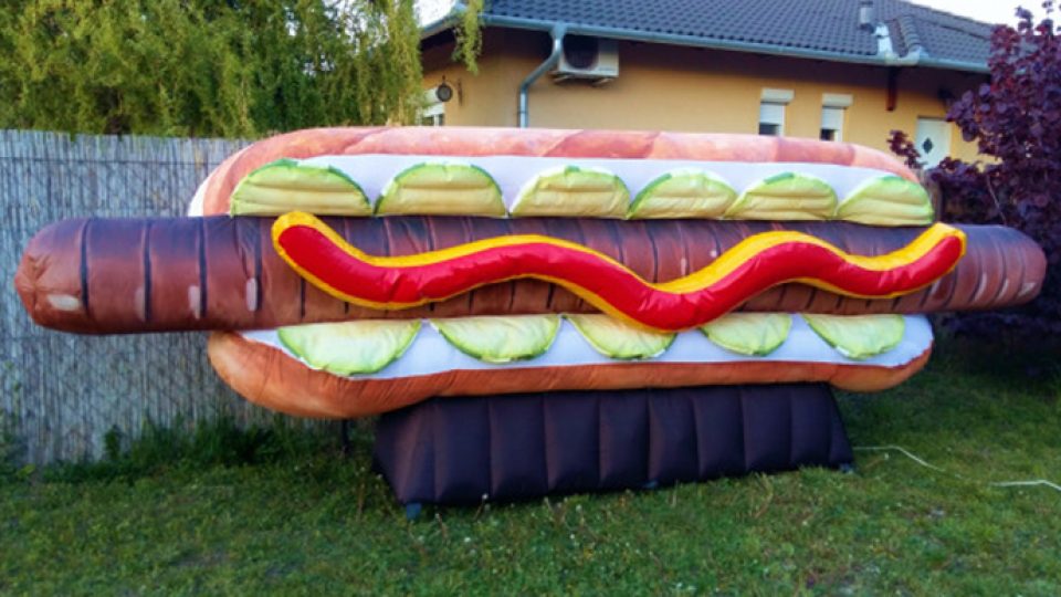 inflatable-sausage-baguette