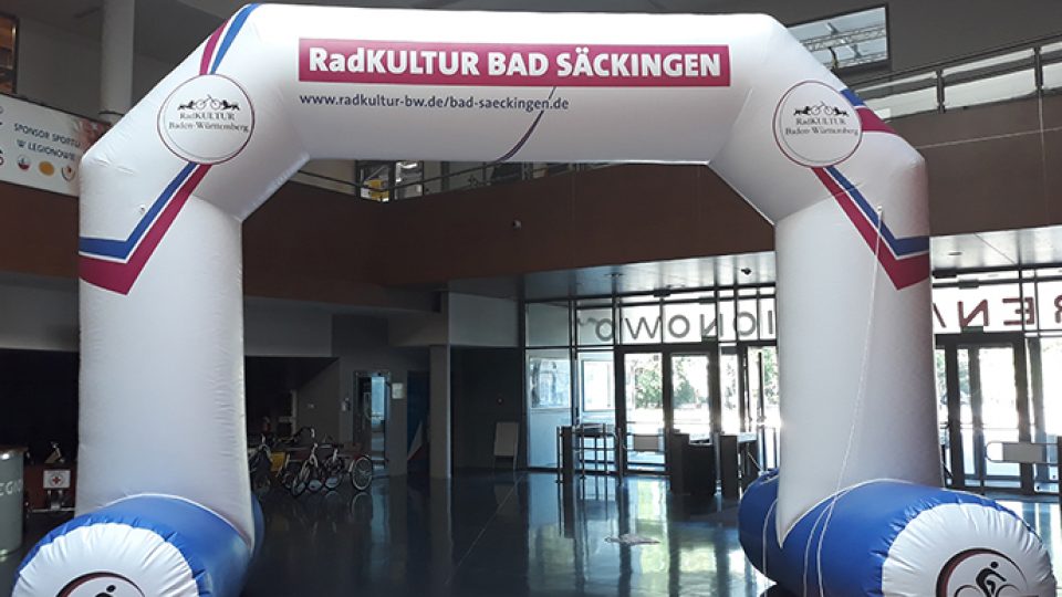 fully printed inflatable archway