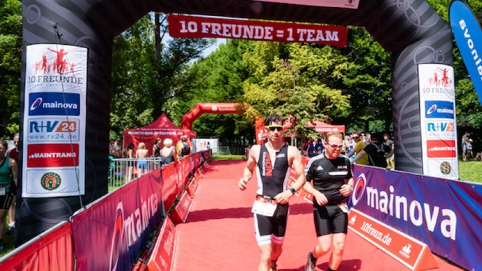 inflatable_polyester_arch