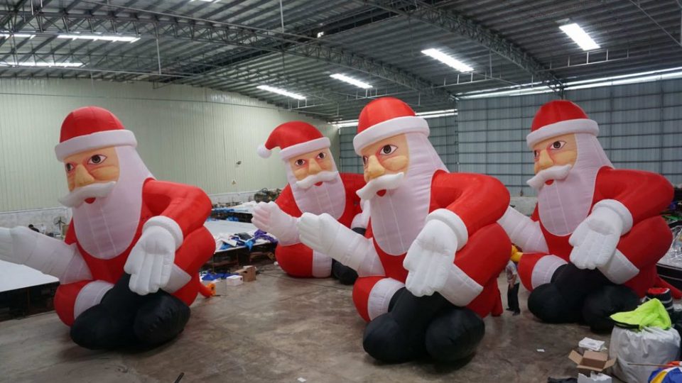 inflatable_santa