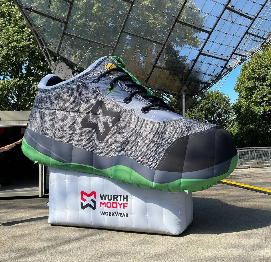 inflatable-giant-shoe