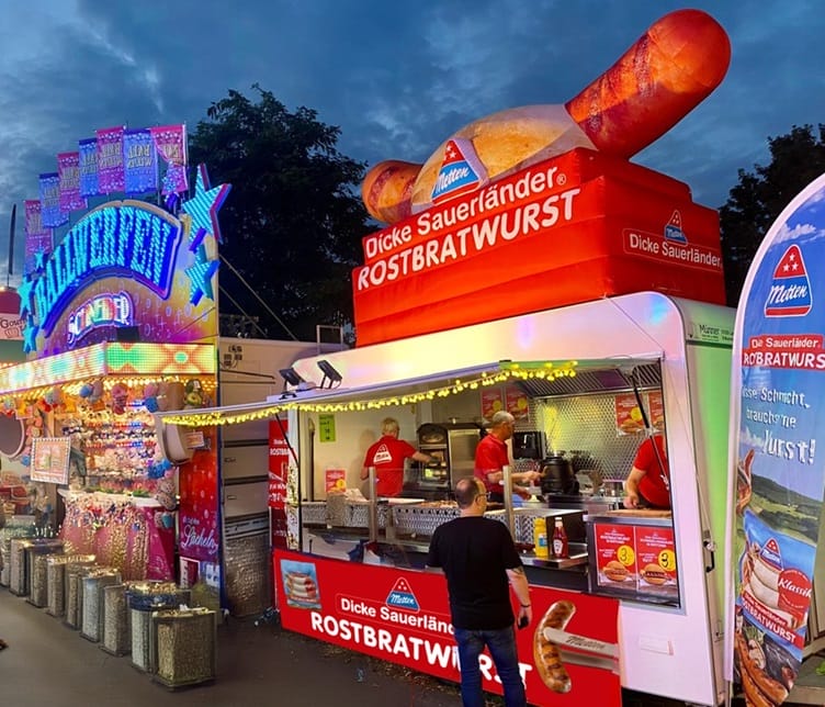 Inflatable Foodtruck advertising