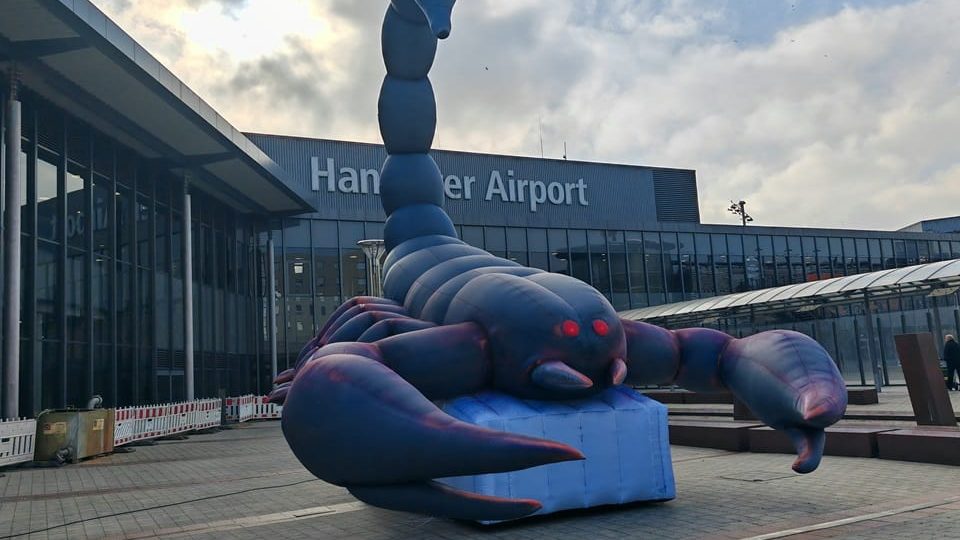 inflatable-Scorpion-for Band Scorpions