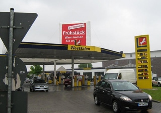 Aufblasbares Dreieck für Tankstellen und Dachtwerbung