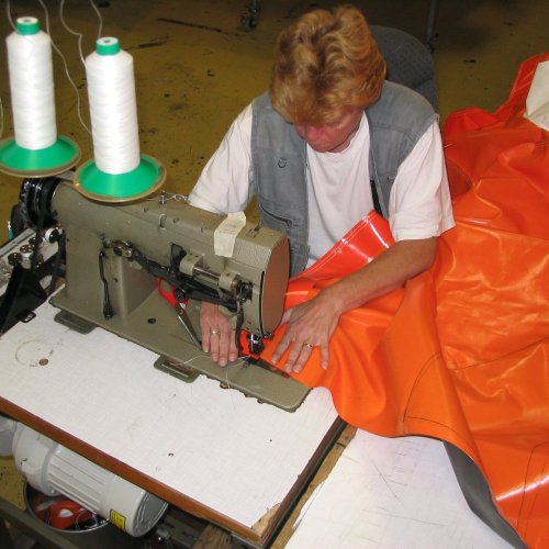 Manufacturing giant inflatable advertisements