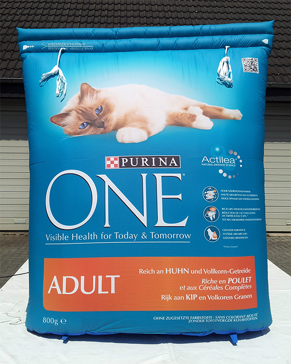 Inflatable pack Purina Cat Food