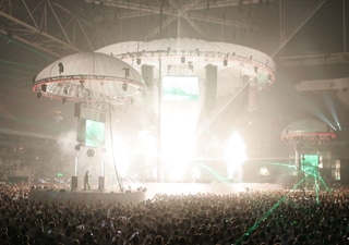 Inflatable Bühnendesign mit Beleuchtungseffekten